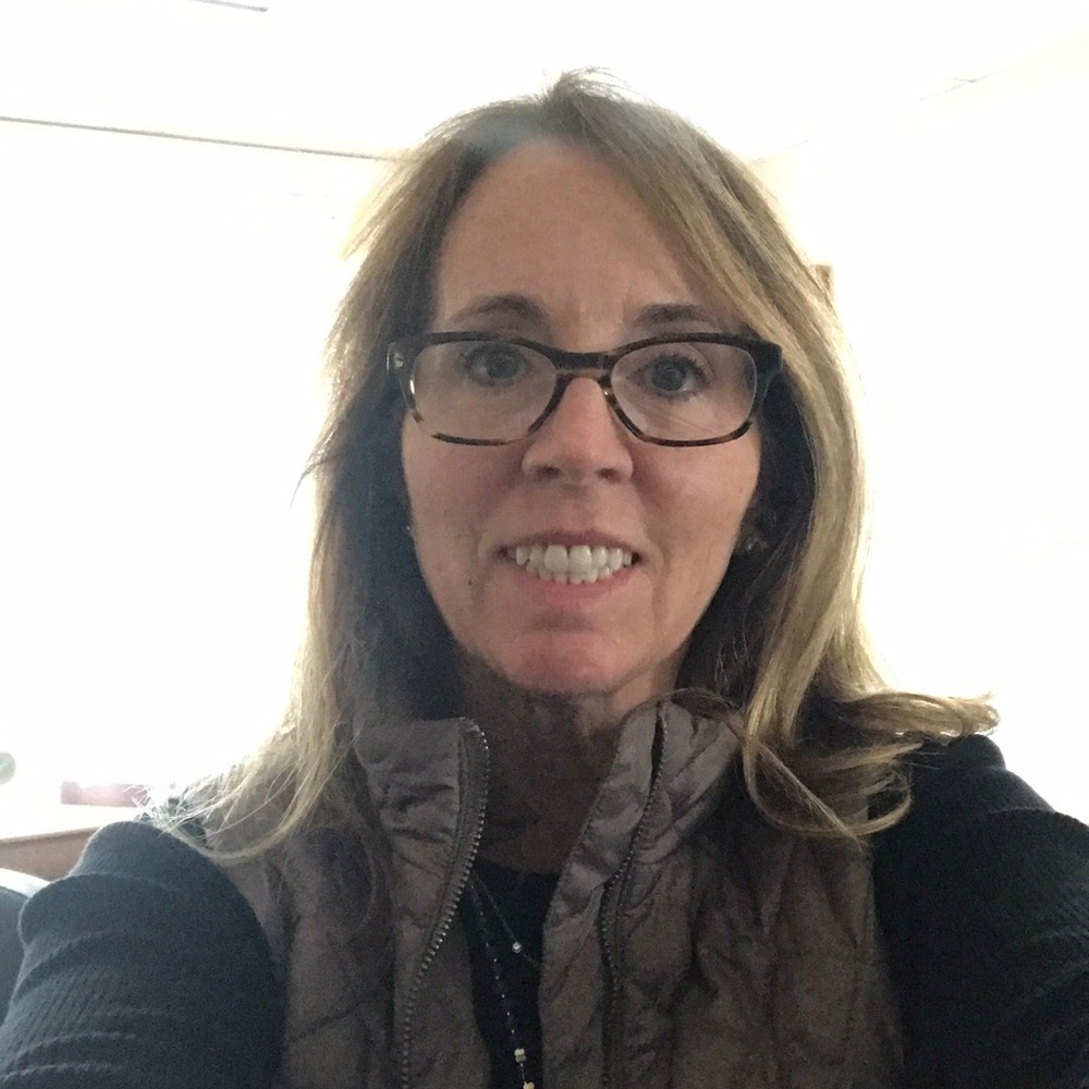 Meet your Posher, Leslie